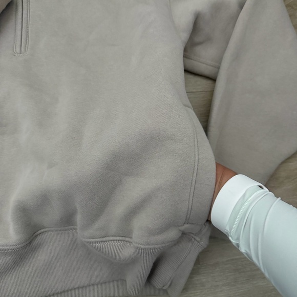 Abercrombie and Fitch Beige Quarter Zip Sweatshirt - Picture 5 of 11